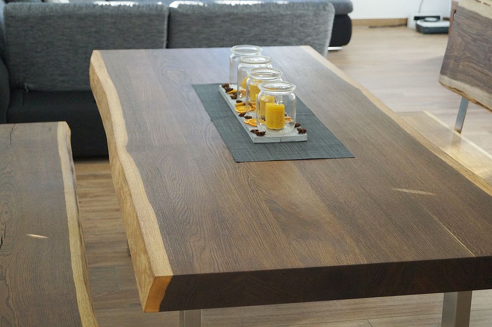 handgefertigte Esstische aus Massivholz – Bild 53