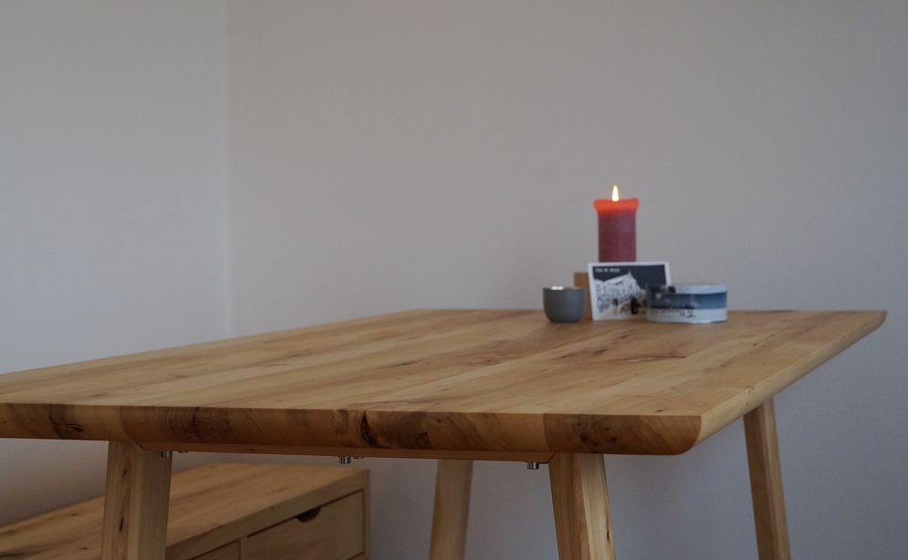 handgefertigte Esstische aus Massivholz – Bild 32