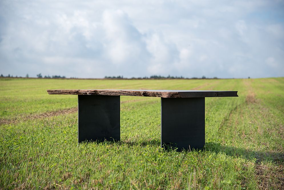 handgefertigte Esstische aus Massivholz – Bild 66